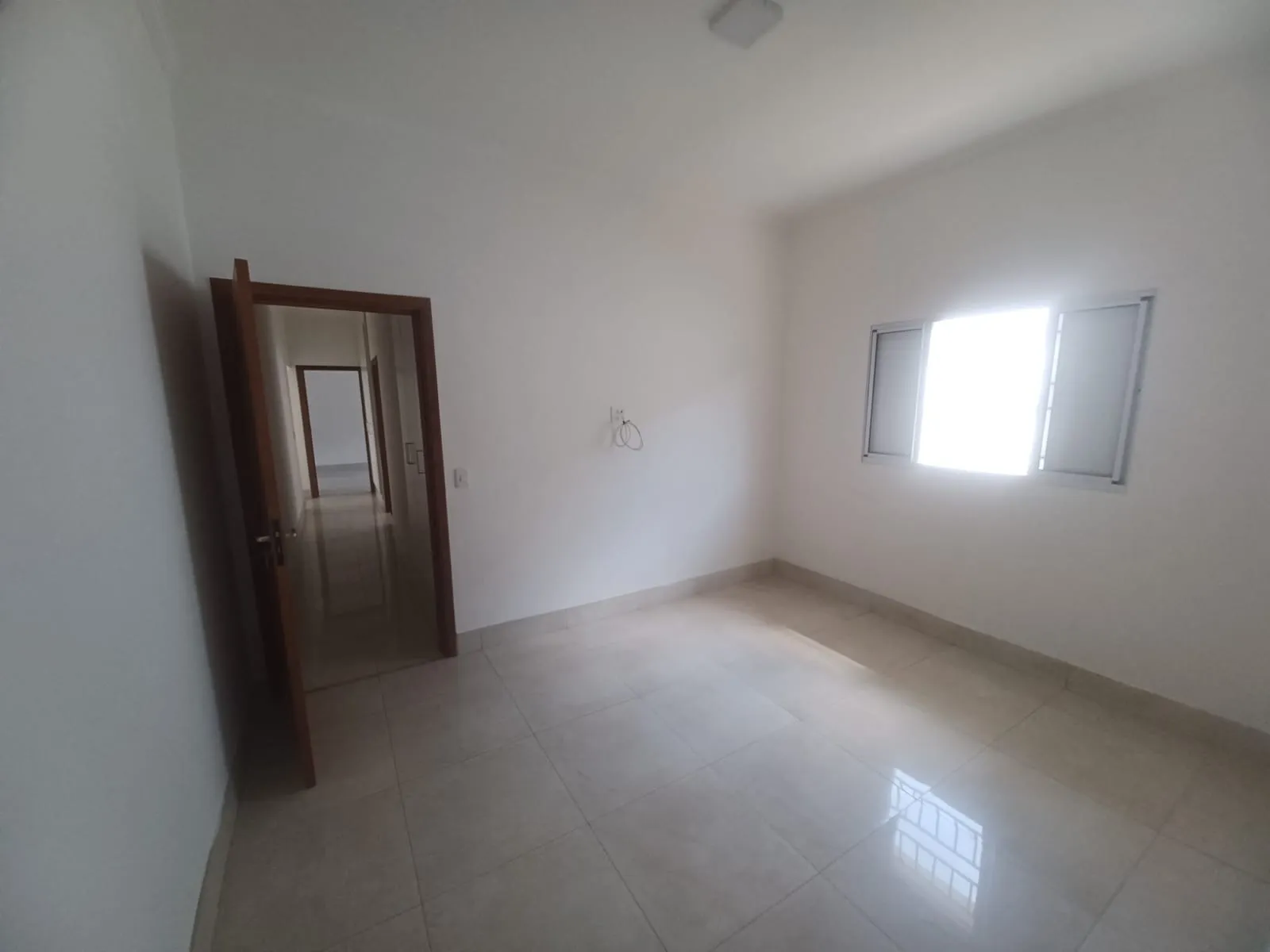 Imagem Magnífica casa térrea no Residencial Solar do Bosque!