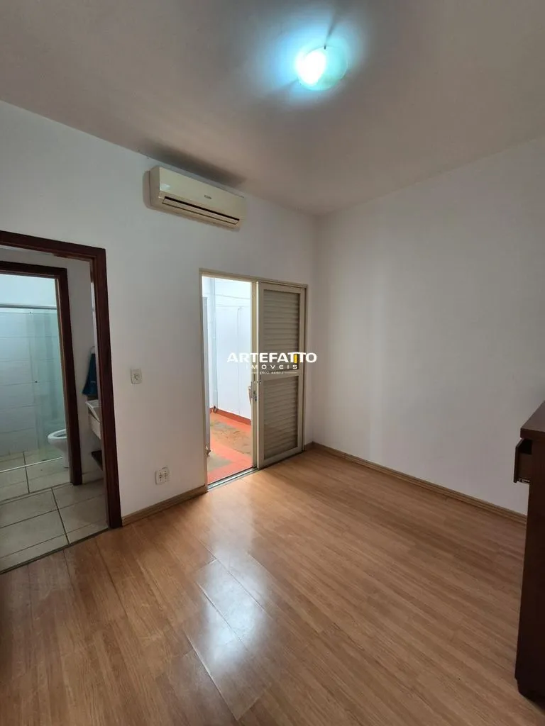 Imagem Casa com 2 dormitórios no bairro Santo Agostinho