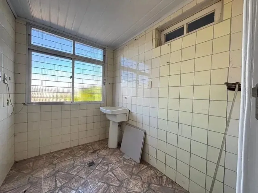Imagem Casa para venda no bairro Medianeira | 3 dormitórios | Pátio amplo | Espaço gourmet | 298m² | Porto Alegre