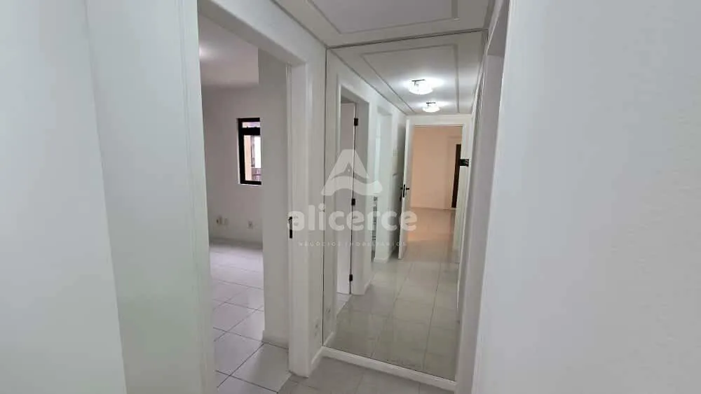 Imagem Apartamento à venda com 3 quartos 1 suíte, 129m² em Bom Abrigo Florianópolis