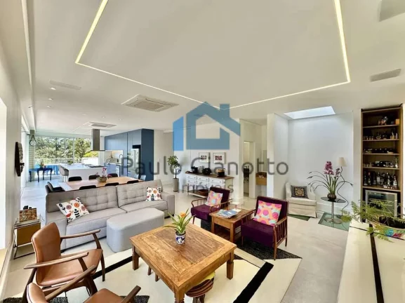 Imagem Casa Nova, mobiliada, com Elevador na Granja Viana