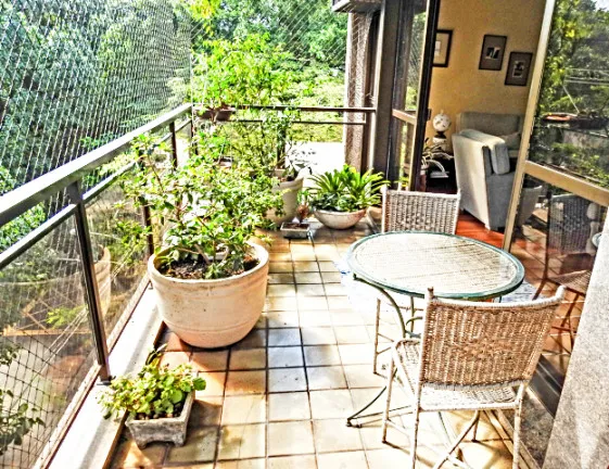 Foto do imóvel Apartamento com 4 Quartos à Venda, 272 m² em Avenida Visconde de Albuquerque