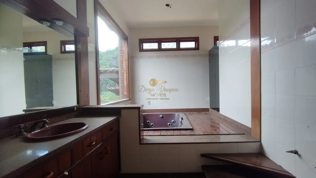 Imagem Casa para Venda em Teresópolis / RJ no bairro Albuquerque