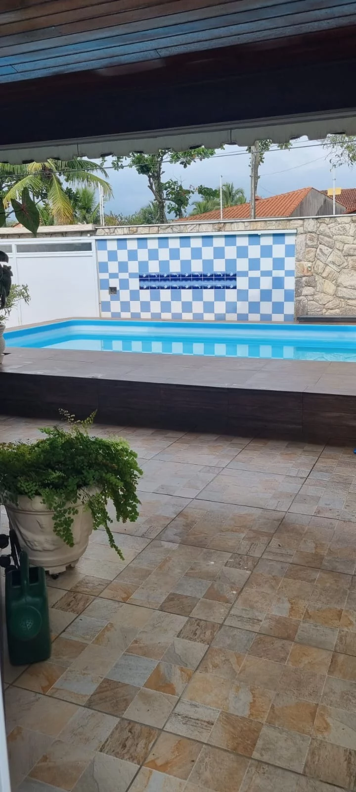 Imagem Linda casa à venda com piscina, 3 quartos, 1 suíte, 3 vagas em Peruíbe, SP