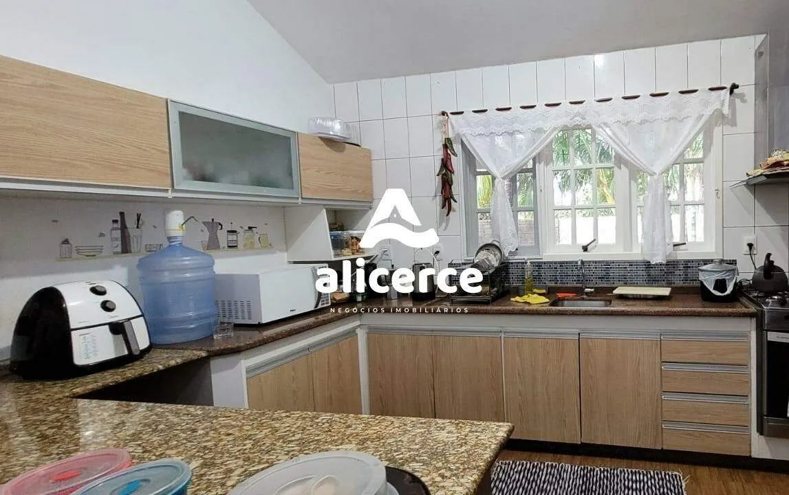 Imagem Casa à venda com 4 quartos 1 suíte, 162m² em Campeche Florianópolis