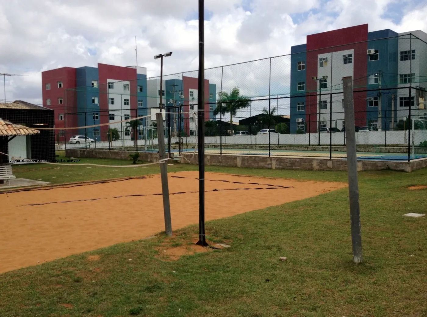 Imagem Apartamento para Venda em Natal, Pitimbu, 2 dormitórios, 1 banheiro, 1 vaga