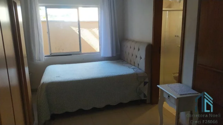 Imagem (Permuta menor valor e financiamento) Casa térrea, 04 quartos sendo 02 suítes, 08 vagas, no Boa Vista em Curitiba PR