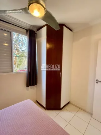 Imagem Casa de 3 dormitórios em condomínio nas Mercês - Uberaba