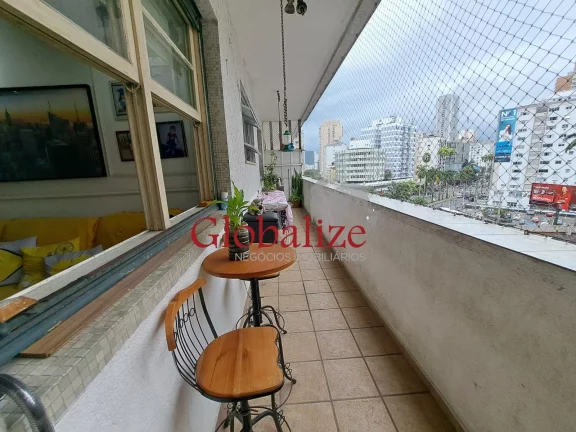 Imagem Apartamento à venda com 94m², 2 quartos, dependência, varanda de frente por R$580.000,00 no Gonzaga em Santos