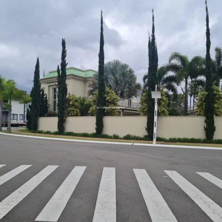Imagem SOBRADO TRIPLEX NEOCLÁSSICA DISPONÍVEL PARA VENDA