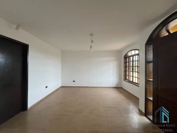 Imagem Casa com edícula 04 quartos c/suíte, 8 vagas no Uberaba/Jardim das Américas em Curitiba PR