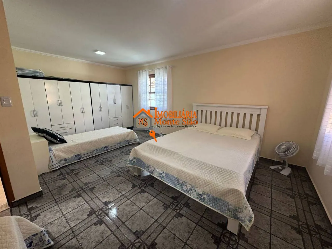 Imagem Sobrado com 3 dormitórios à venda, 164 m² por R$ 760.000,00 - Vila Rosália - Guarulhos/SP