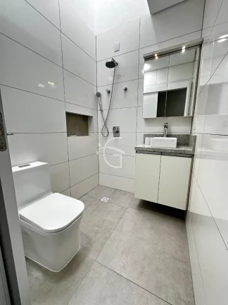 Imagem Casa Geminada à venda no Bairro Santo Antônio, por 650 mil