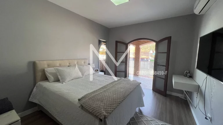 Imagem Casa Sobrado à Venda 4 Quartos - 150m² - Bairro Jardim Santa Inês - SJC