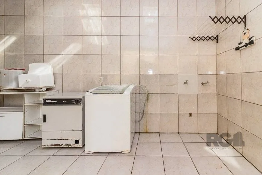Imagem Casa de 250m², bairro Josefa Barreto