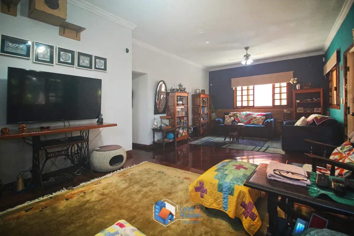Imagem Casa para venda em Jardim Petrópolis com 4 quartos, sendo 4 suítes, 271m²