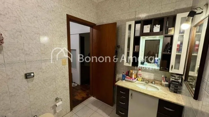 Imagem Casa estilo sobrado, com 3 quartos, 1 suíte, na Cidade Universitária em Campinas - SP
