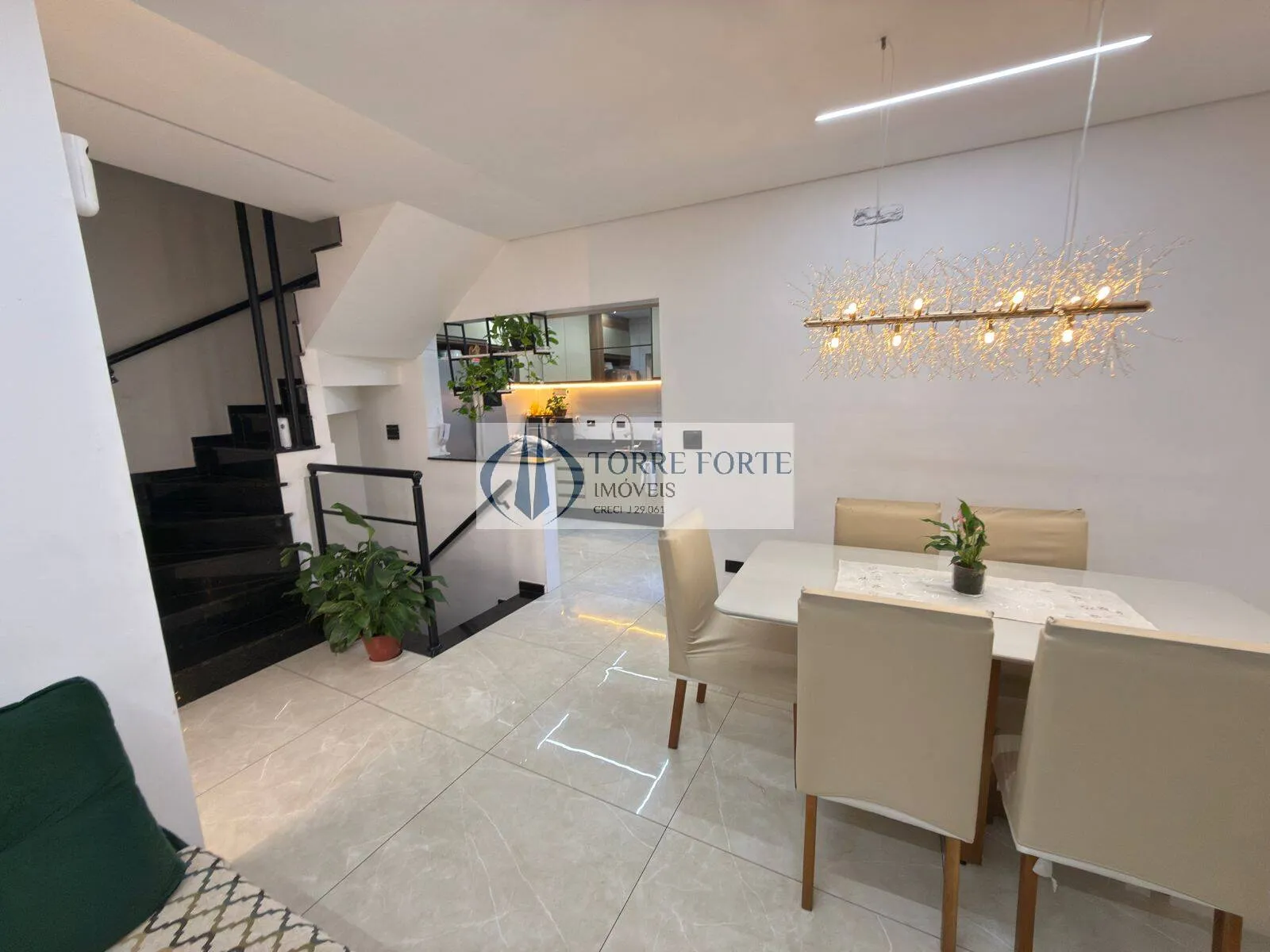 Imagem Maravilhoso sobrado 180 m² 3 dormitórios sendo 1 suíte 2 vagas, Vl. Matilde
