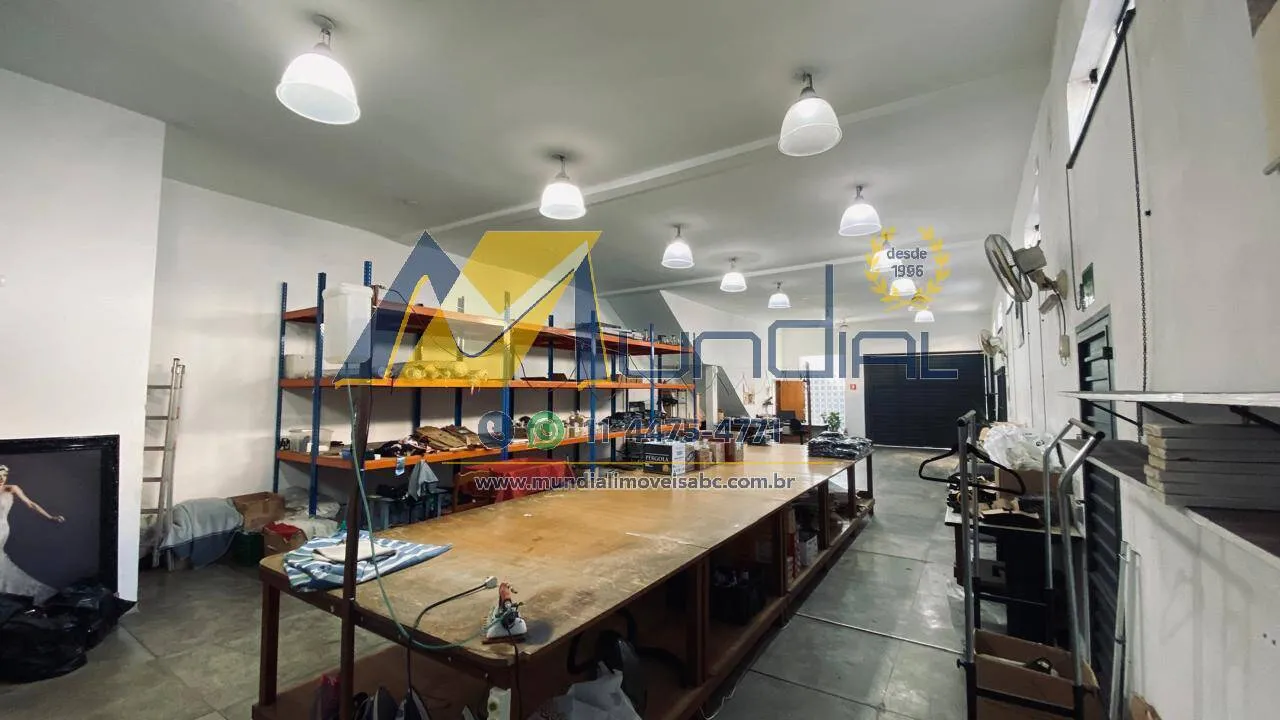 Imagem Galpão Comercial com 399m² à Venda por R$ 2,9 Milhões