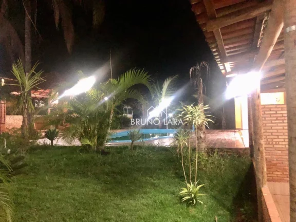 Imagem Sítio com 3 dormitórios à venda, 2520 m² por R$ 550.000,00 - Varginha - Igarapé/MG