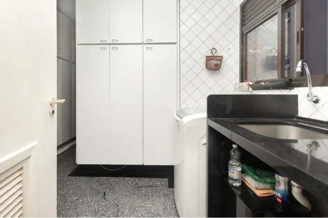 Imagem Imóvel à venda no Brooklin Paulista, São Paulo-SP: Apartamento de 2 quartos com 1 suíte e 128m², 3 banheiros e 2 vagas de garagem