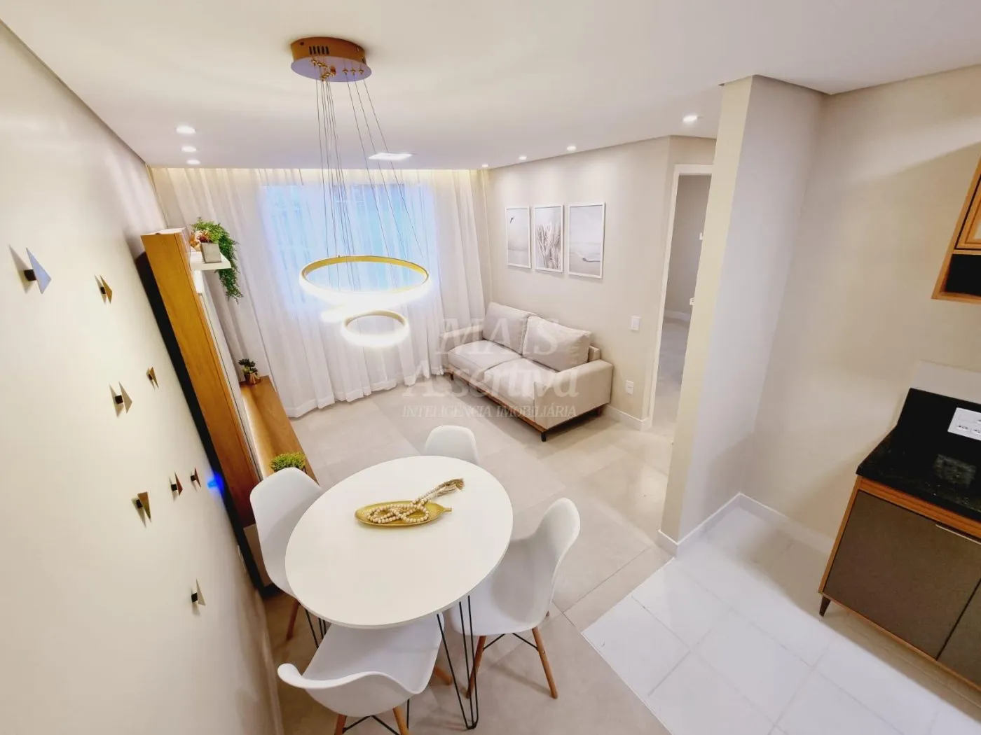 Imagem Ótimo apartamento à venda no bairro Hípica em POA - 2 dormitórios
