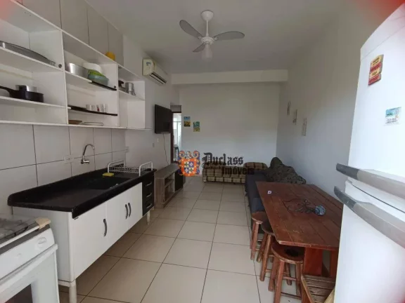 Imagem Sobrado com 2 dormitórios à venda, 82 m² por R$ 450.000 - Praia das Toninhas - Ubatuba/SP