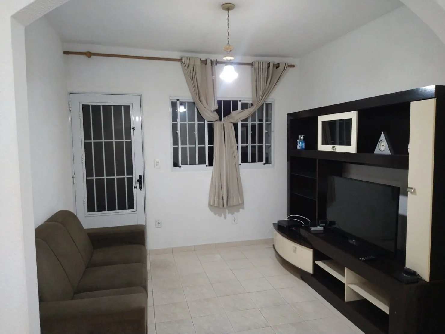 Imagem Casa à venda 3 Quartos, 3 Vagas, 250M², Parque Jaraguá, Taubaté - SP