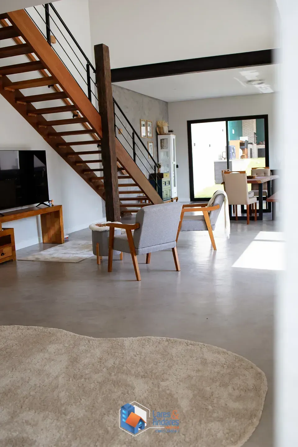 Imagem Casa no condomínio Chácara Jaraguá para venda com 2 quartos, sendo 2 suítes, 278m²