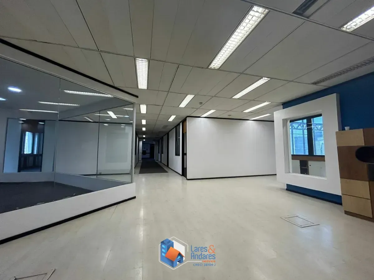 Imagem Conjunto comercial para venda em Chácara Santo Antônio (Zona Sul), 526m²