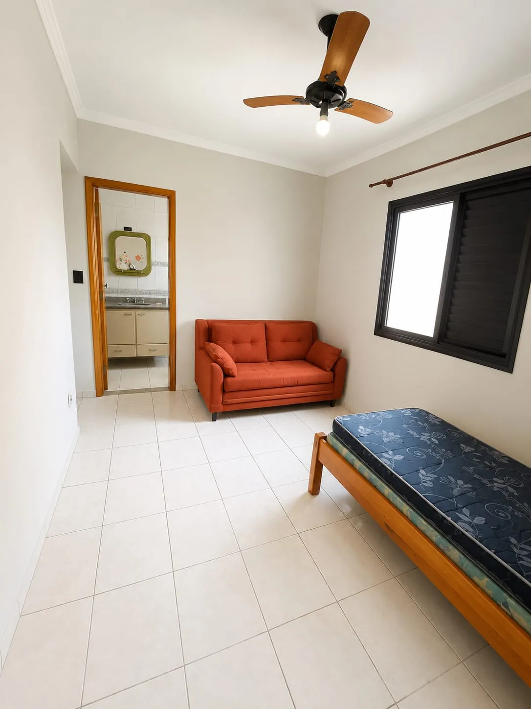 Imagem Moderno Apartamento na Praia Grande - TUPI