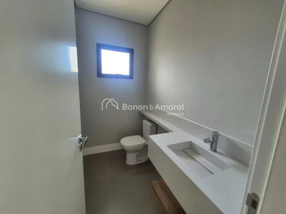 Imagem Esta residência térrea é uma excelente oportunidade para quem busca conforto e praticidade. Com t...