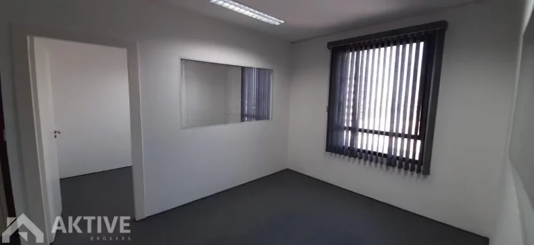 Imagem Sala Comercial em Alphaville - Barueri, SP