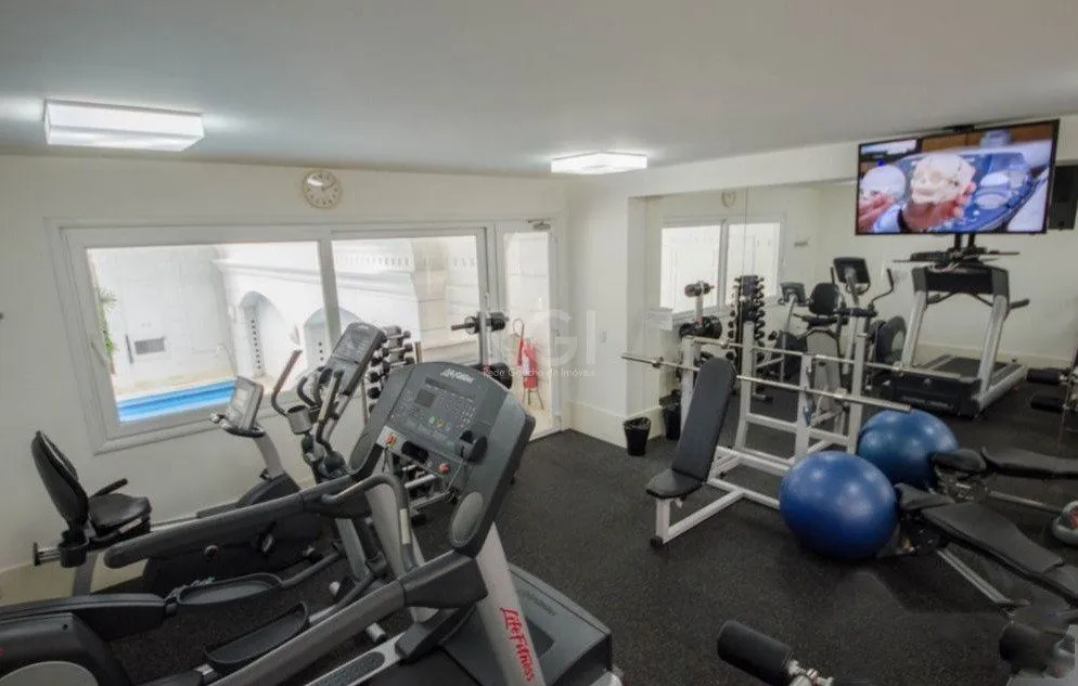 Imagem Apartamento a venda semi mobiliado 3 suítes no Moinhos de Vento