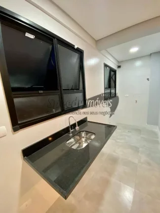 Imagem Casa á venda em Santos, com piscina e churrasqueira,