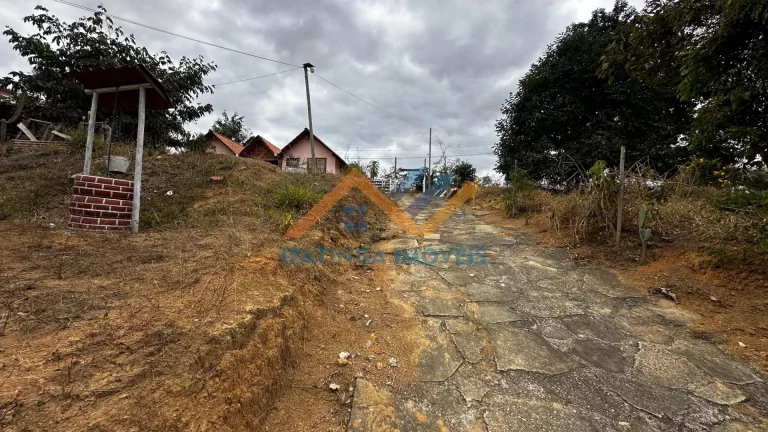Imagem Chácara no Réves com Cháles