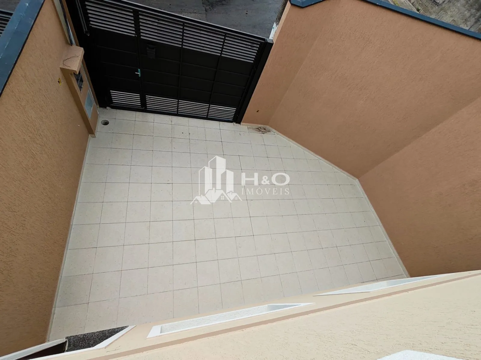 Imagem Sobrado Frontal à Venda na Vila Áurea - Guaianazes