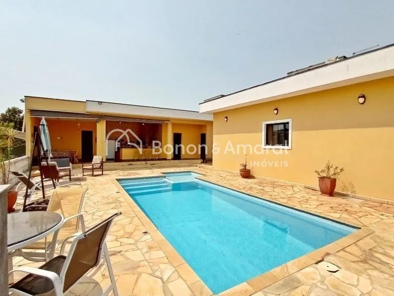 Imagem Casa de Campo à Venda - Condomínio Clube de Campo Valinhos/SP