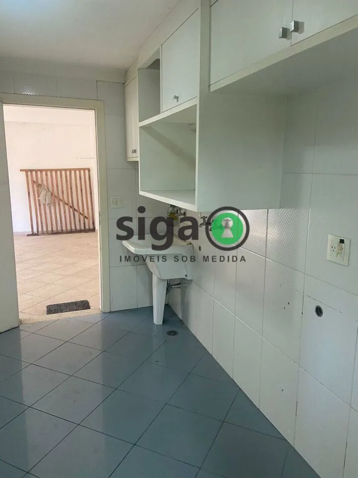 Imagem Sobrado em Moema - 250m², 4 quartos, 2 vagas á Venda !!