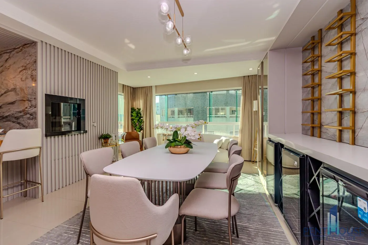 Imagem Apartamento Zona Central para Venda em Balneário Camboriú, CENTRO, 3 dormitórios, 3 suítes, 4 banheiros, 3 vagas