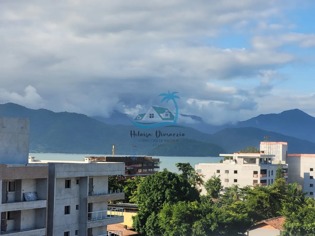 Imagem Excelente Apartamento com 3 dormitórios semi mobiliado e vista para o mar, a venda a 250 metros da orla de Itagua em Ubatuba.