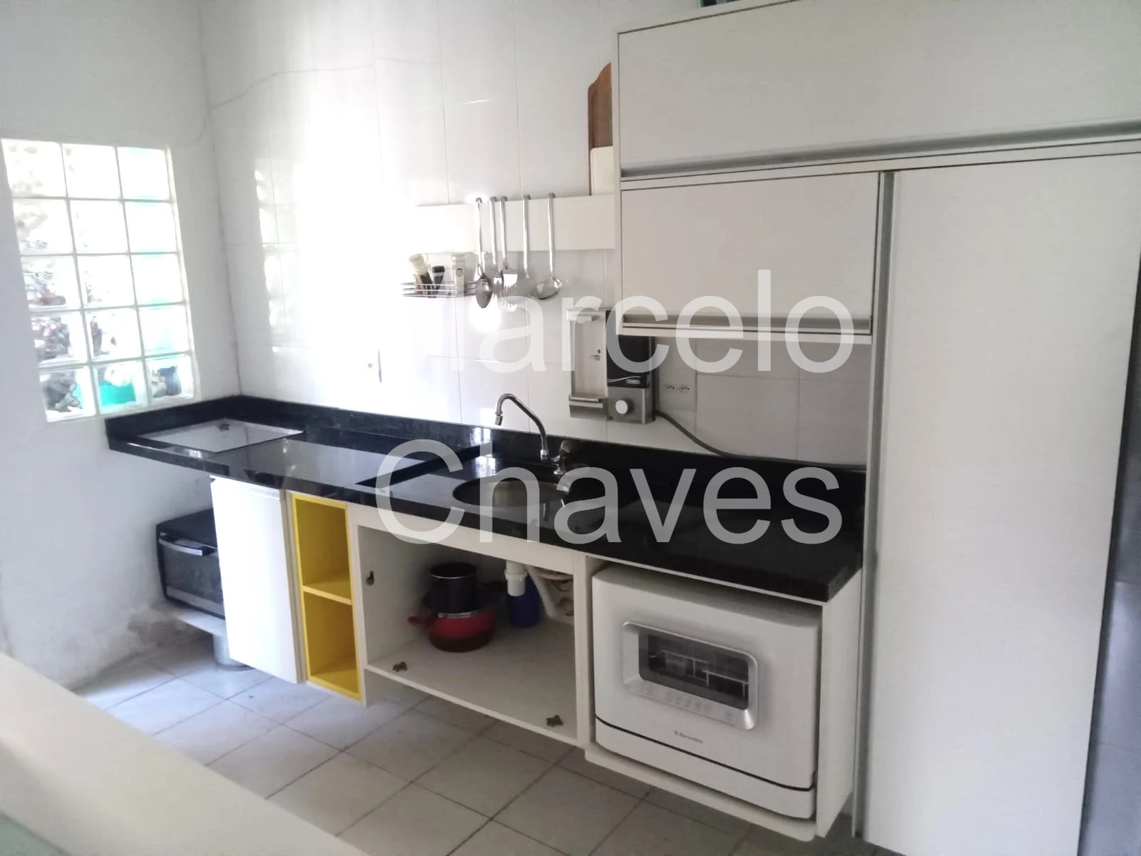 Imagem Sobrado com 3 Quartos à Venda, 100 m² em Jardim Botânico - Porto Alegre