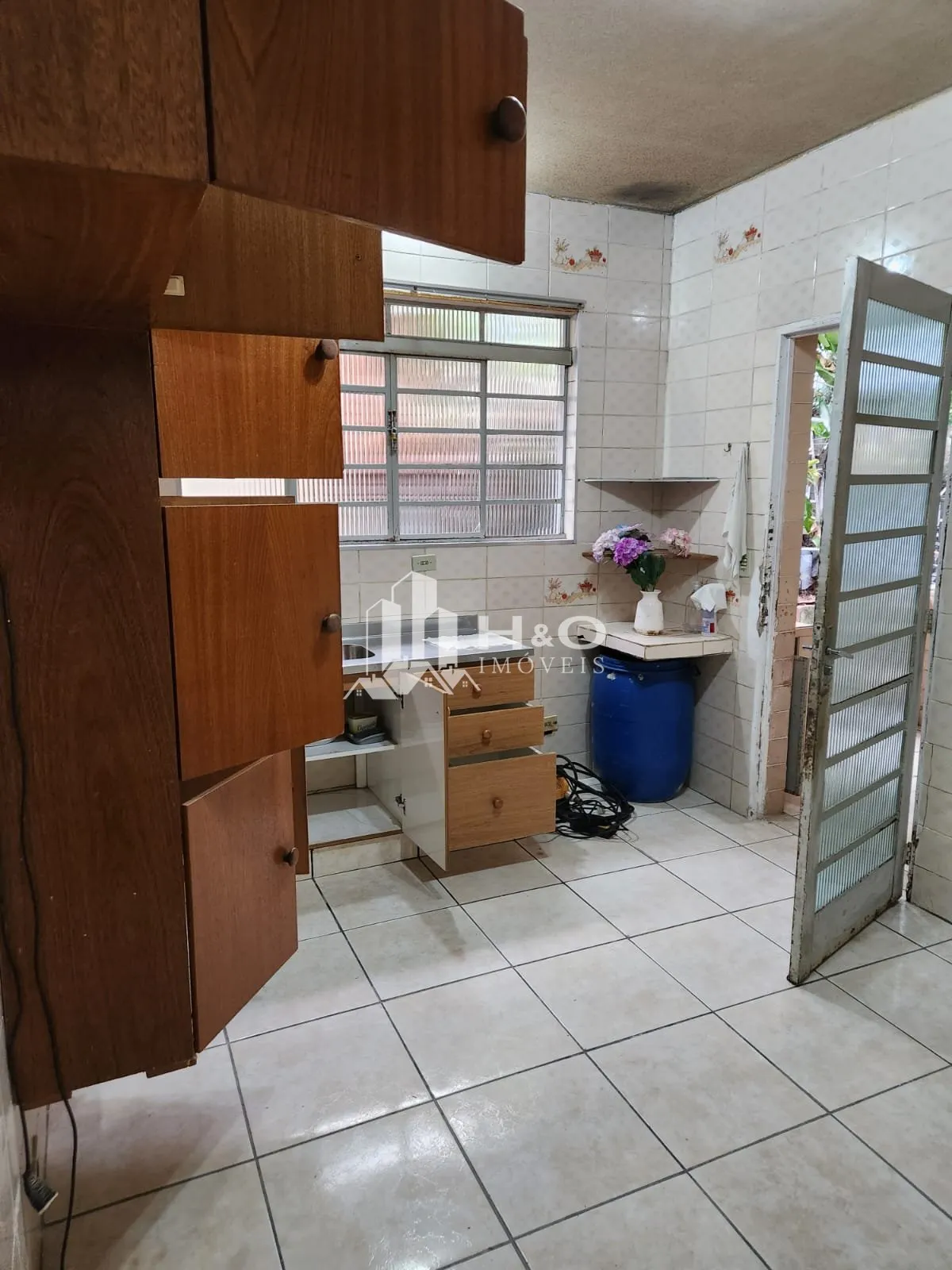 Imagem Casa Térrea com 140m² à Venda na Vila Carmosina - Espaço, Conforto e Excelente Localização!
