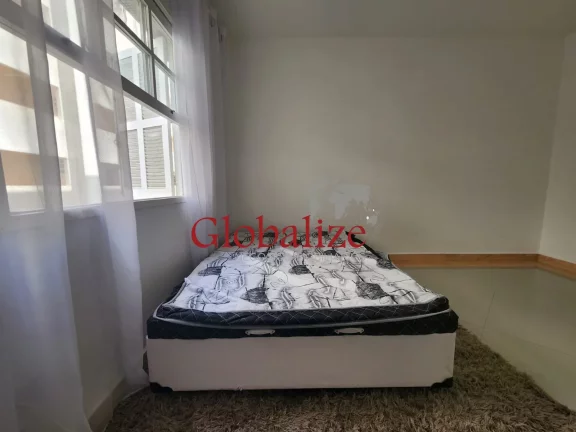Imagem Sala Living a venda na Ponta da Praia, com 1 vaga por R$ 330.000,00