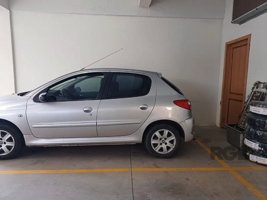 Imagem Sala de frente com vaga