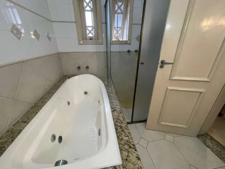 Imagem Casa 03 dormitórios no Bairro Moinhos de Vento em Canoas RS