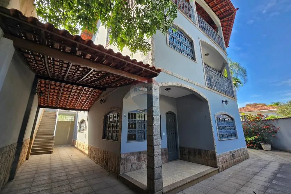 Imagem Casa com 4 quartos Para aluguel em Campo Grande