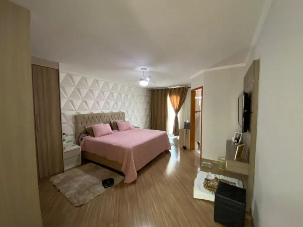 Imagem Sobrado de luxo com 4 quartos, 2 suítes e 4 vagas na Vila Alpina - Santo André-SP: Oportunidade única!