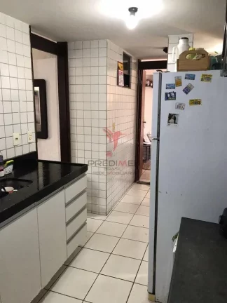 Imagem Apartamento em Manaíra . Com varanda e vista parcial do mar. Dependência