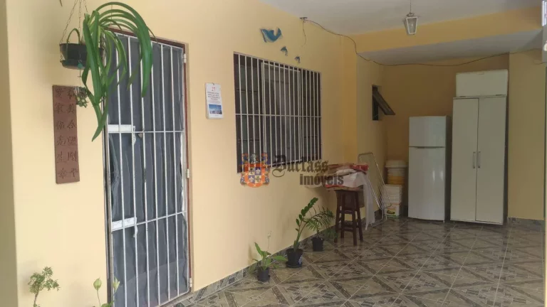 Imagem Sobrado com 3 dormitórios à venda, 180 m² por R$ 450.000 - Morro do Algodão - Caraguatatuba/SP